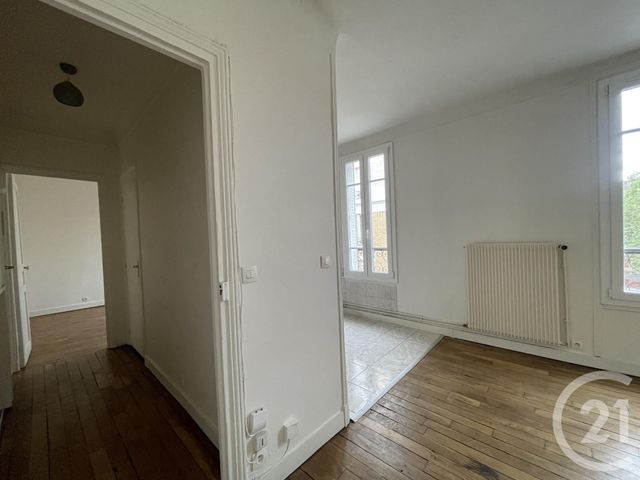 Afficher la photo en grand Appartement F2 à louer - 2 pièces - 33.0 m2 - ASNIERES SUR SEINE - 92 - ILE-DE-FRANCE - Century 21 L'Ami Immobilier Conseil