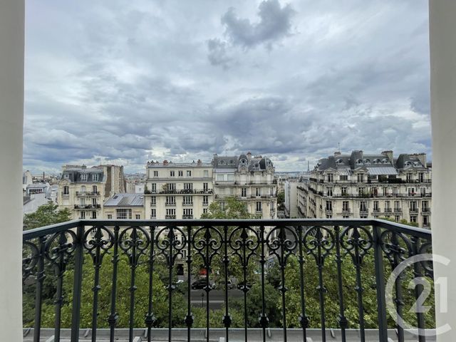 Afficher la photo en grand Appartement F1 à louer - 1 pièce - 27.0 m2 - PARIS - 75018 - ILE-DE-FRANCE - Century 21 L'Ami Immobilier Conseil