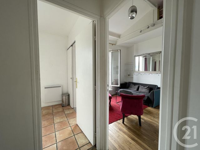Afficher la photo en grand Appartement F1 à louer - 1 pièce - 27.0 m2 - PARIS - 75018 - ILE-DE-FRANCE - Century 21 L'Ami Immobilier Conseil