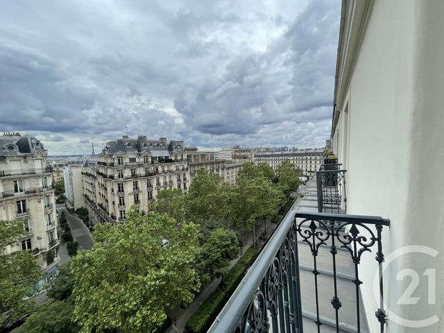 Afficher la photo en grand Appartement F1 à louer - 1 pièce - 27.0 m2 - PARIS - 75018 - ILE-DE-FRANCE - Century 21 L'Ami Immobilier Conseil