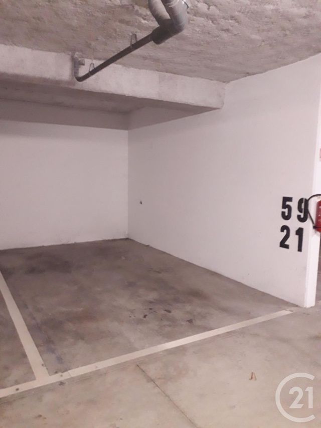 Afficher la photo en grand parking à louer - 12.0 m2 - ASNIERES SUR SEINE - 92 - ILE-DE-FRANCE - Century 21 L'Ami Immobilier Conseil