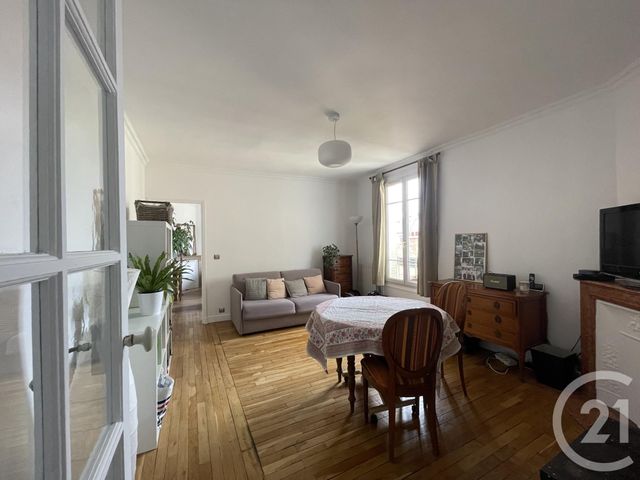 Appartement F2 à louer - 2 pièces - 55.27 m2 - COURBEVOIE - 92 - ILE-DE-FRANCE - Century 21 L'Ami Immobilier Conseil