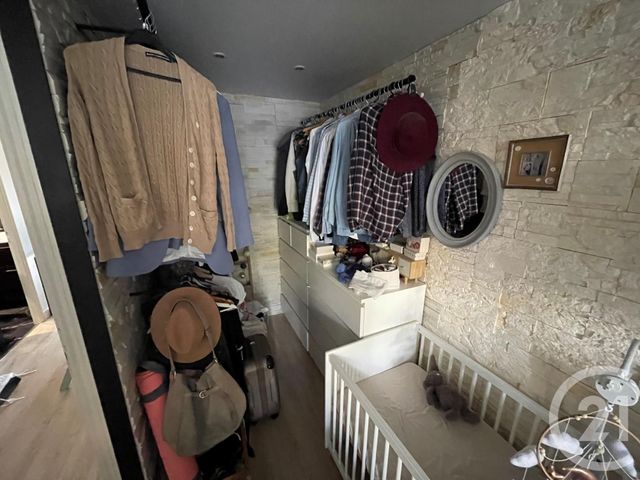 Afficher la photo en grand Appartement F3 à vendre - 3 pièces - 65.0 m2 - ASNIERES SUR SEINE - 92 - ILE-DE-FRANCE - Century 21 L'Ami Immobilier Conseil