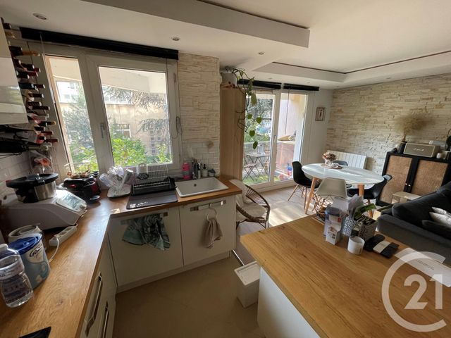 Afficher la photo en grand Appartement F3 à vendre - 3 pièces - 65.0 m2 - ASNIERES SUR SEINE - 92 - ILE-DE-FRANCE - Century 21 L'Ami Immobilier Conseil