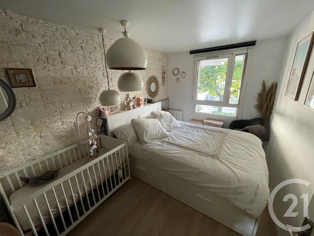 Afficher la photo en grand Appartement F3 à vendre - 3 pièces - 65.0 m2 - ASNIERES SUR SEINE - 92 - ILE-DE-FRANCE - Century 21 L'Ami Immobilier Conseil