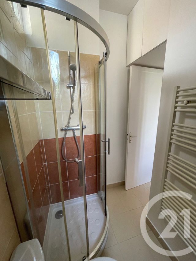 Appartement F2 à vendre - 2 pièces - 25.33 m2 - BOIS COLOMBES - 92 - ILE-DE-FRANCE - Century 21 L'Ami Immobilier Conseil