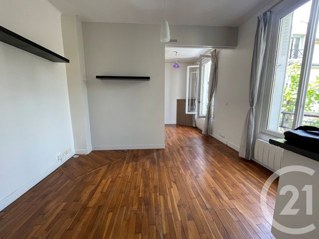 Appartement F2 à vendre - 2 pièces - 25.33 m2 - BOIS COLOMBES - 92 - ILE-DE-FRANCE - Century 21 L'Ami Immobilier Conseil