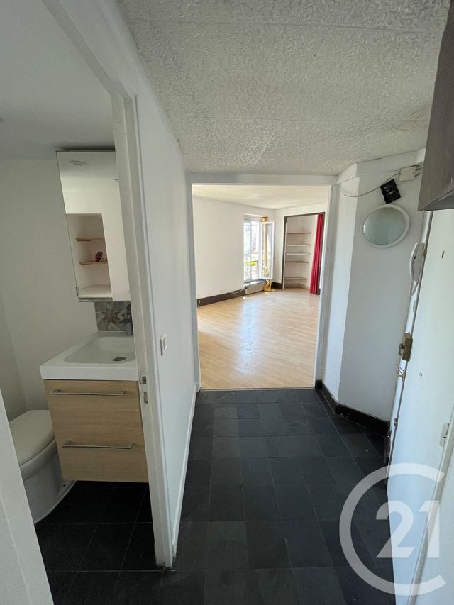 Afficher la photo en grand Appartement F2 à vendre - 2 pièces - 41.0 m2 - ASNIERES SUR SEINE - 92 - ILE-DE-FRANCE - Century 21 L'Ami Immobilier Conseil