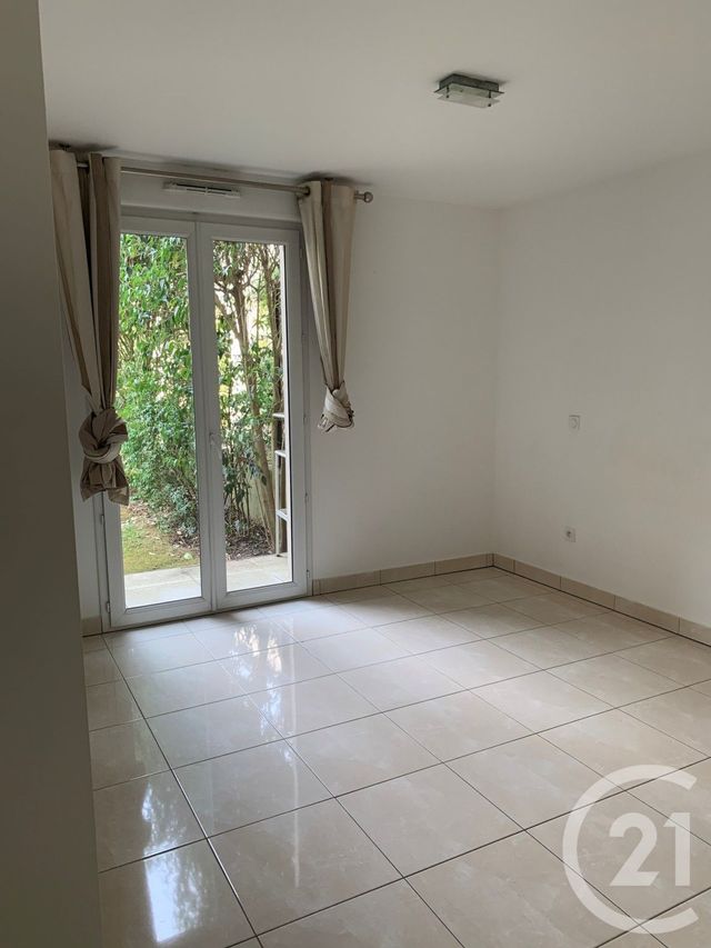 Appartement F3 à louer - 3 pièces - 74.3 m2 - ISSY LES MOULINEAUX - 92 - ILE-DE-FRANCE - Century 21 L'Ami Immobilier Conseil