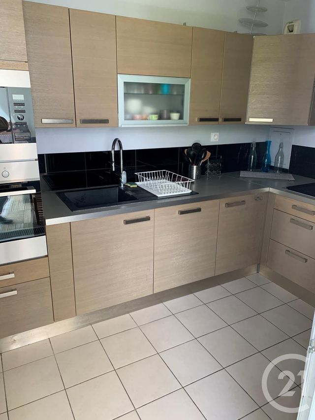 Appartement F4 à louer - 4 pièces - 79.77 m2 - GENNEVILLIERS - 92 - ILE-DE-FRANCE - Century 21 L'Ami Immobilier Conseil