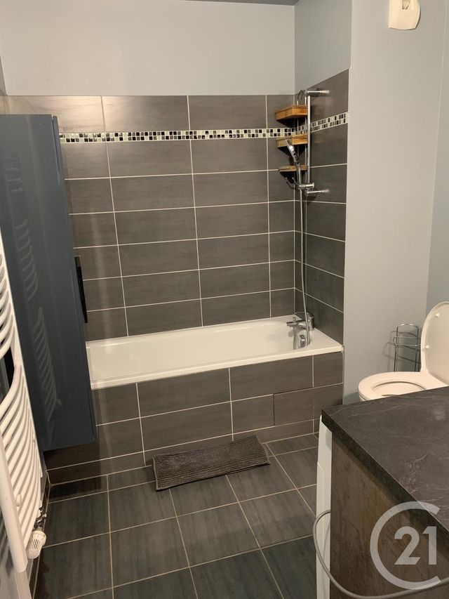 Appartement F4 à louer - 4 pièces - 79.77 m2 - GENNEVILLIERS - 92 - ILE-DE-FRANCE - Century 21 L'Ami Immobilier Conseil