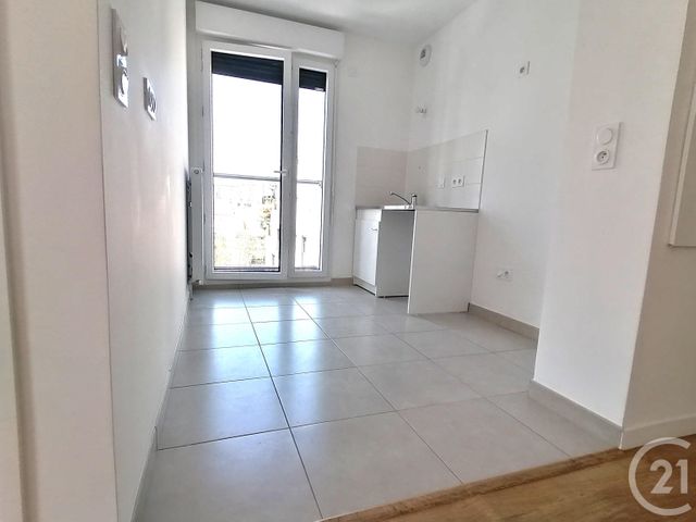 Appartement F2 à louer - 2 pièces - 40.87 m2 - ASNIERES SUR SEINE - 92 - ILE-DE-FRANCE - Century 21 L'Ami Immobilier Conseil