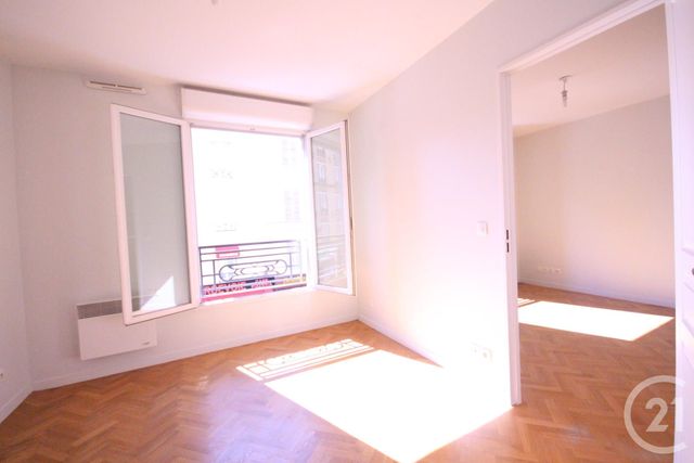 Appartement F2 à louer - 2 pièces - 31.51 m2 - COURBEVOIE - 92 - ILE-DE-FRANCE - Century 21 L'Ami Immobilier Conseil