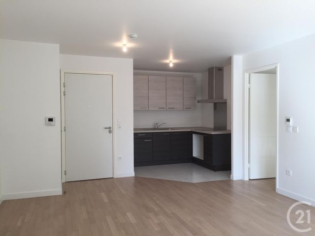 Appartement F2 à louer - 2 pièces - 50.68 m2 - BOIS COLOMBES - 92 - ILE-DE-FRANCE - Century 21 L'Ami Immobilier Conseil