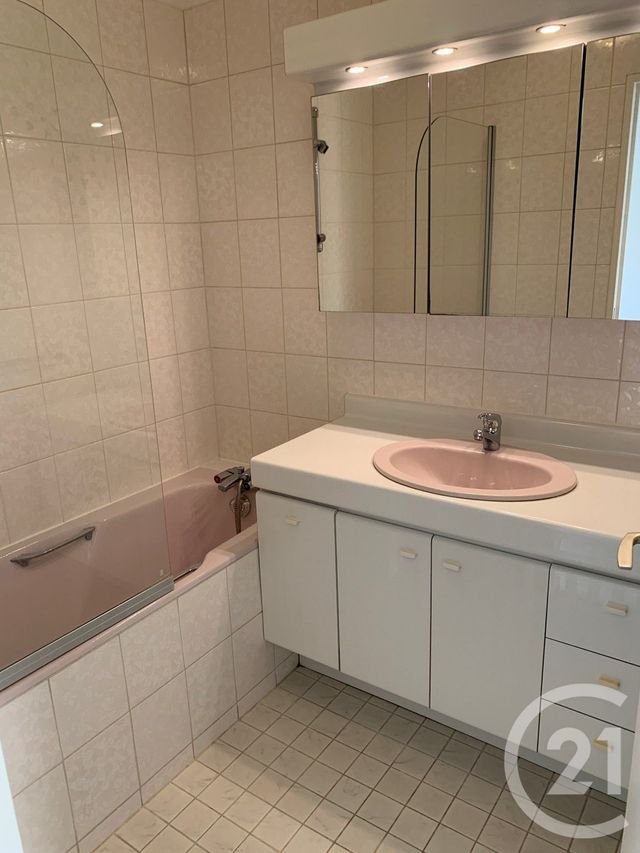 Appartement F3 à louer - 3 pièces - 69.88 m2 - CLICHY - 92 - ILE-DE-FRANCE - Century 21 L'Ami Immobilier Conseil