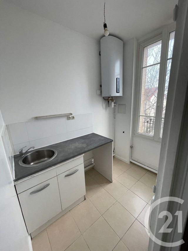 Appartement Studio à louer - 1 pièce - 25.0 m2 - NANTERRE - 92 - ILE-DE-FRANCE - Century 21 L'Ami Immobilier Conseil
