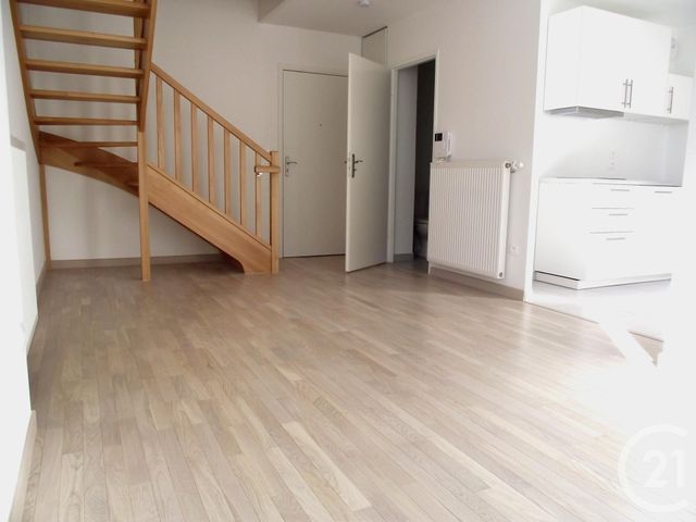 Appartement Duplex à louer - 2 pièces - 47.81 m2 - ASNIERES SUR SEINE - 92 - ILE-DE-FRANCE - Century 21 L'Ami Immobilier Conseil