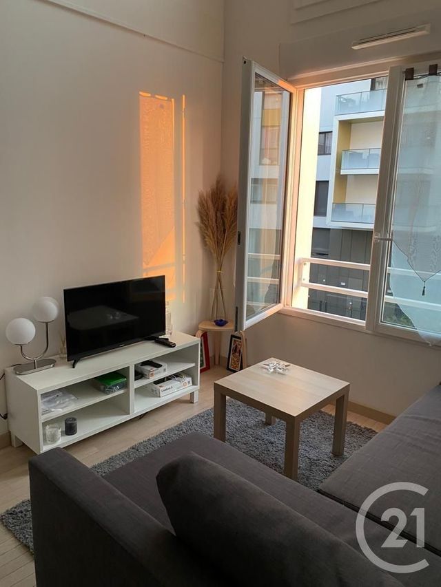 Appartement Duplex à louer - 2 pièces - 47.81 m2 - ASNIERES SUR SEINE - 92 - ILE-DE-FRANCE - Century 21 L'Ami Immobilier Conseil