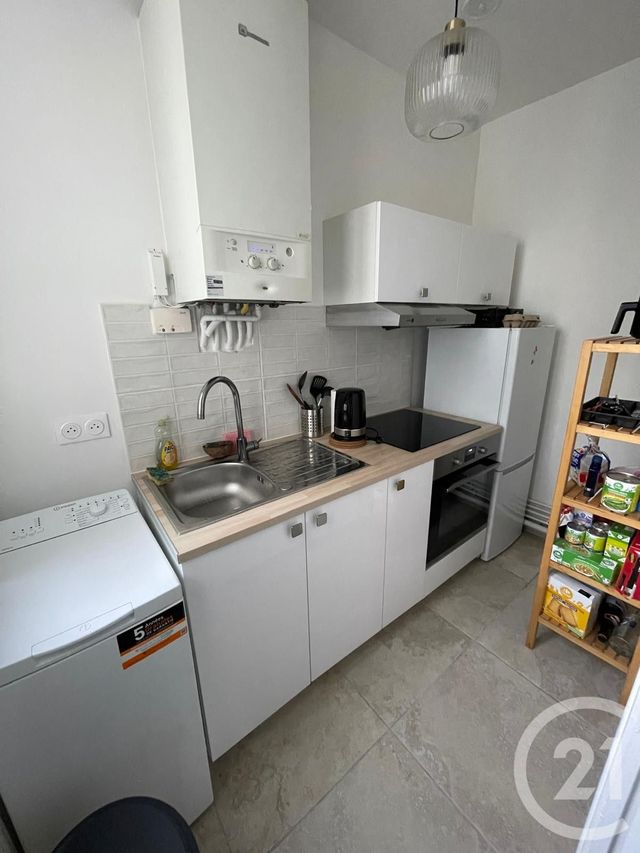 Appartement à vendre - 3 pièces - 36.56 m2 - COURBEVOIE - 92 - ILE-DE-FRANCE - Century 21 L'Ami Immobilier Conseil