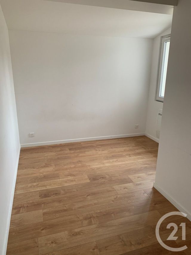 maison à louer - 5 pièces - 82.74 m2 - CORMEILLES EN PARISIS - 95 - ILE-DE-FRANCE - Century 21 L'Ami Immobilier Conseil