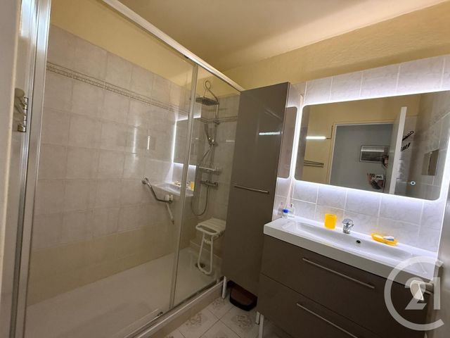 Appartement F4 à vendre - 5 pièces - 83.61 m2 - GENNEVILLIERS - 92 - ILE-DE-FRANCE - Century 21 L'Ami Immobilier Conseil