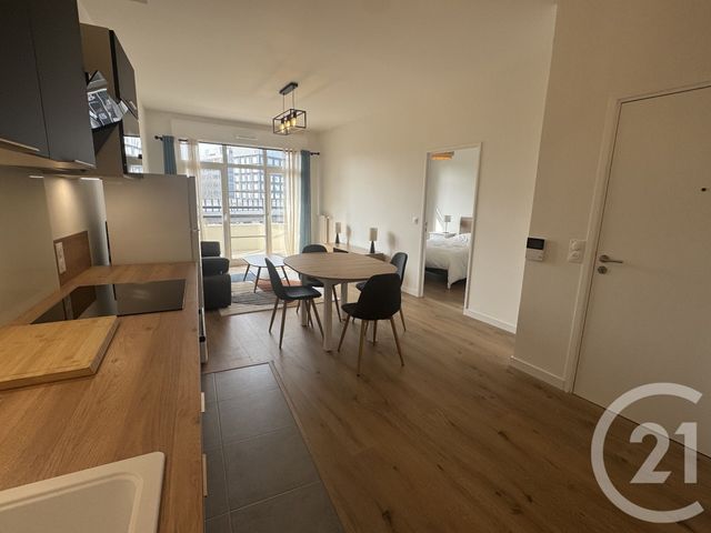 Appartement F2 à louer - 2 pièces - 49.54 m2 - ST OUEN - 93 - ILE-DE-FRANCE - Century 21 L'Ami Immobilier Conseil