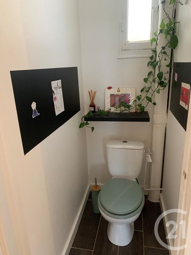 Appartement F2 à louer - 2 pièces - 37.39 m2 - BOIS COLOMBES - 92 - ILE-DE-FRANCE - Century 21 L'Ami Immobilier Conseil