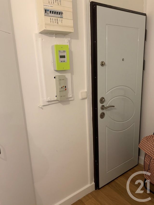 Appartement F2 à louer - 2 pièces - 37.39 m2 - BOIS COLOMBES - 92 - ILE-DE-FRANCE - Century 21 L'Ami Immobilier Conseil