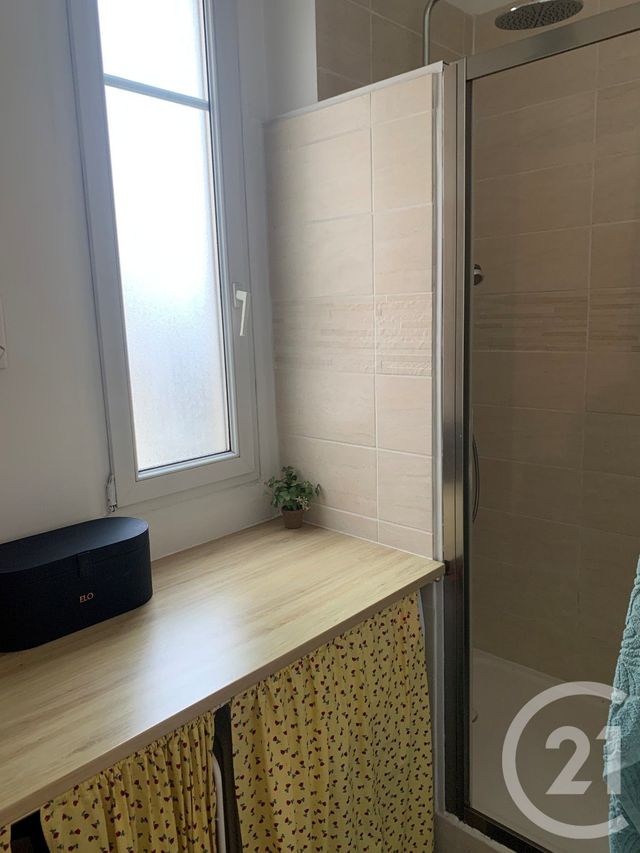 Appartement F2 à louer - 2 pièces - 37.39 m2 - BOIS COLOMBES - 92 - ILE-DE-FRANCE - Century 21 L'Ami Immobilier Conseil