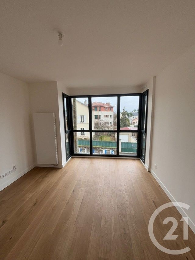 Appartement F2 à louer - 2 pièces - 40.14 m2 - SURESNES - 92 - ILE-DE-FRANCE - Century 21 L'Ami Immobilier Conseil