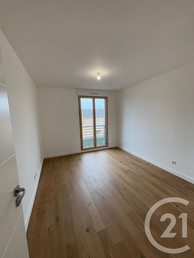 Appartement F2 à louer - 2 pièces - 40.14 m2 - SURESNES - 92 - ILE-DE-FRANCE - Century 21 L'Ami Immobilier Conseil
