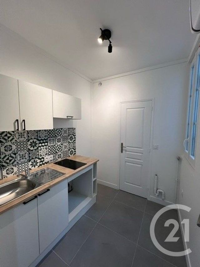 Appartement F2 à louer - 2 pièces - 33.18 m2 - ASNIERES SUR SEINE - 92 - ILE-DE-FRANCE - Century 21 L'Ami Immobilier Conseil