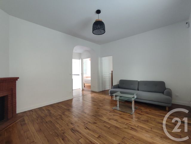 Appartement F3 à louer - 3 pièces - 48.42 m2 - LA GARENNE COLOMBES - 92 - ILE-DE-FRANCE - Century 21 L'Ami Immobilier Conseil