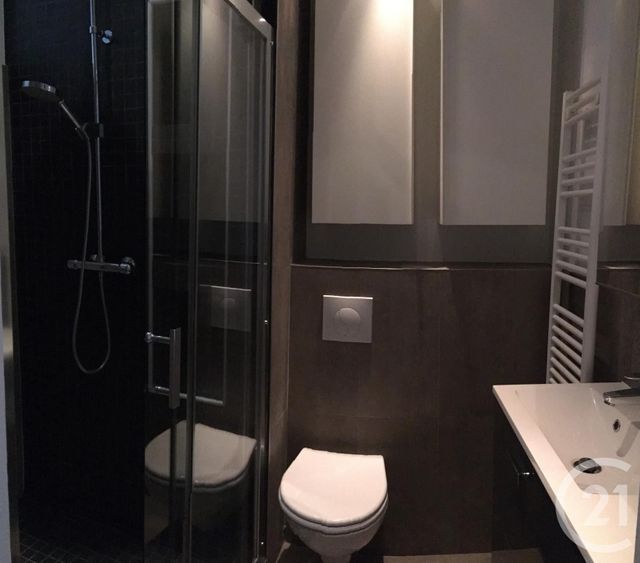 Appartement F2 à louer - 2 pièces - 32.5 m2 - LEVALLOIS PERRET - 92 - ILE-DE-FRANCE - Century 21 L'Ami Immobilier Conseil