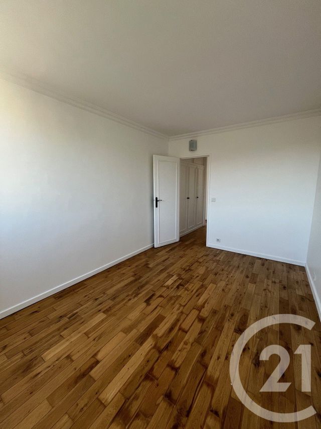 Appartement T3 à louer - 3 pièces - 59.0 m2 - BOIS COLOMBES - 92 - ILE-DE-FRANCE - Century 21 L'Ami Immobilier Conseil
