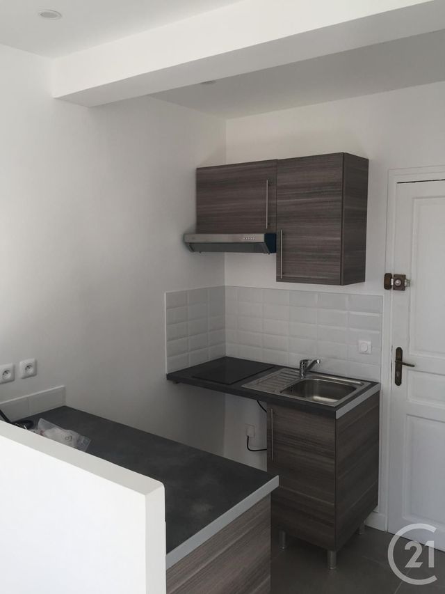 Appartement Studio à louer - 1 pièce - 15.56 m2 - GENNEVILLIERS - 92 - ILE-DE-FRANCE - Century 21 L'Ami Immobilier Conseil