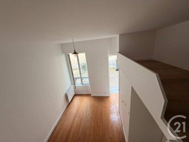 Appartement Studio à louer - 1 pièce - 13.9 m2 - PARIS - 75018 - ILE-DE-FRANCE - Century 21 L'Ami Immobilier Conseil
