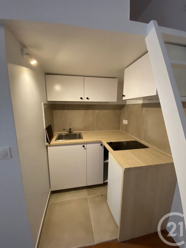Appartement Studio à louer - 1 pièce - 13.9 m2 - PARIS - 75018 - ILE-DE-FRANCE - Century 21 L'Ami Immobilier Conseil