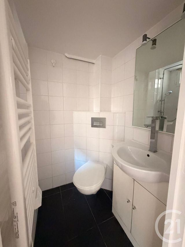 Appartement Studio à louer - 1 pièce - 13.9 m2 - PARIS - 75018 - ILE-DE-FRANCE - Century 21 L'Ami Immobilier Conseil