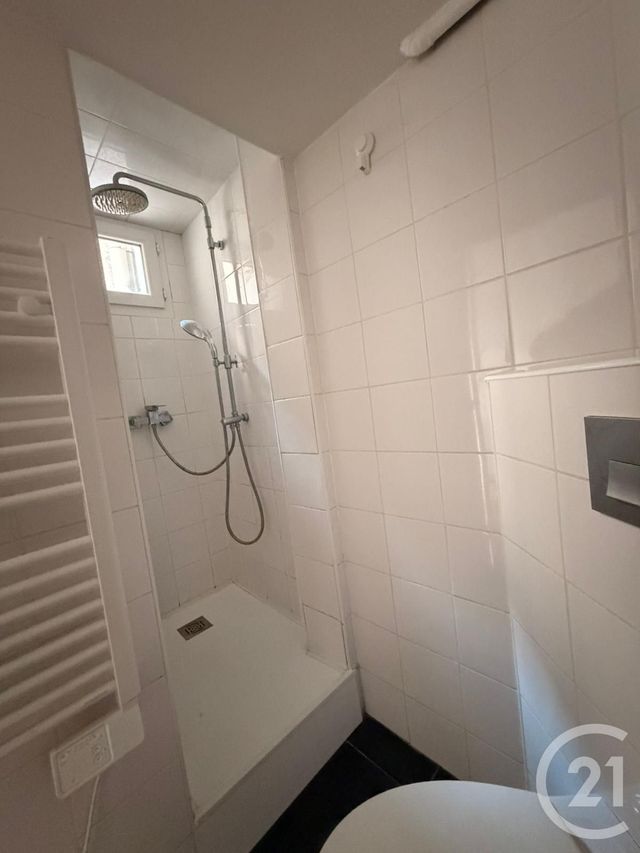 Appartement Studio à louer - 1 pièce - 13.9 m2 - PARIS - 75018 - ILE-DE-FRANCE - Century 21 L'Ami Immobilier Conseil