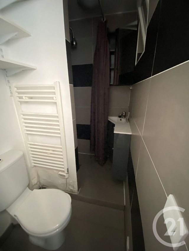 Appartement Studio à louer - 1 pièce - 13.7 m2 - CLICHY - 92 - ILE-DE-FRANCE - Century 21 L'Ami Immobilier Conseil