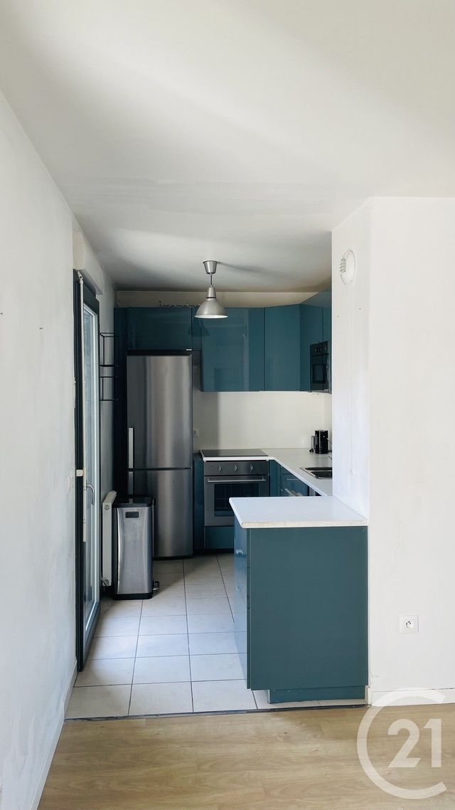 Appartement T4 à louer - 4 pièces - 78.2 m2 - AUBERVILLIERS - 93 - ILE-DE-FRANCE - Century 21 L'Ami Immobilier Conseil