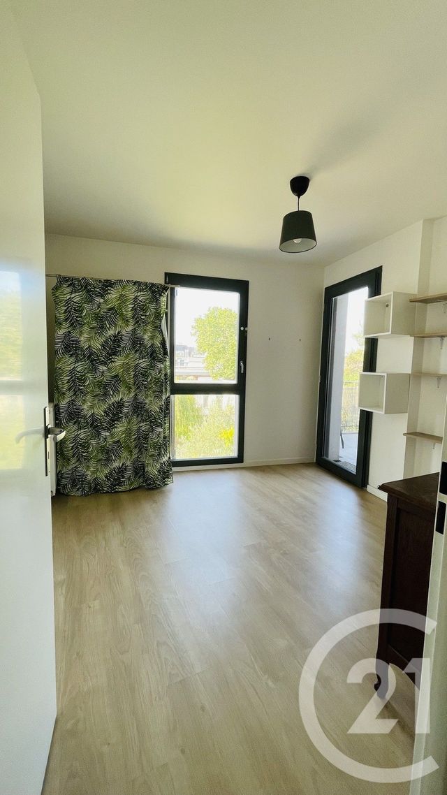 Appartement T4 à louer - 4 pièces - 78.2 m2 - AUBERVILLIERS - 93 - ILE-DE-FRANCE - Century 21 L'Ami Immobilier Conseil