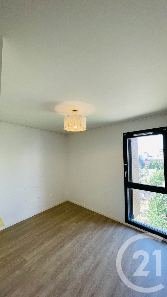 Appartement T4 à louer - 4 pièces - 78.2 m2 - AUBERVILLIERS - 93 - ILE-DE-FRANCE - Century 21 L'Ami Immobilier Conseil