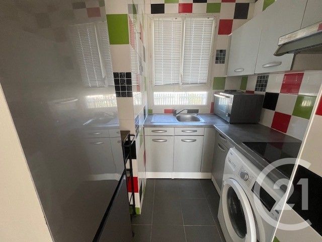 Appartement T2 à louer - 2 pièces - 47.02 m2 - COLOMBES - 92 - ILE-DE-FRANCE - Century 21 L'Ami Immobilier Conseil
