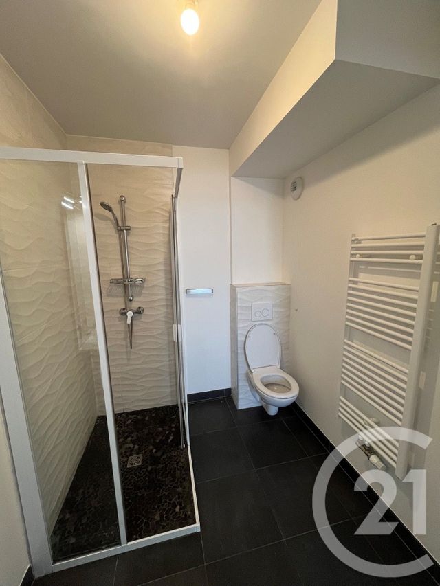 Appartement F2 à louer - 2 pièces - 48.7 m2 - LA GARENNE COLOMBES - 92 - ILE-DE-FRANCE - Century 21 L'Ami Immobilier Conseil