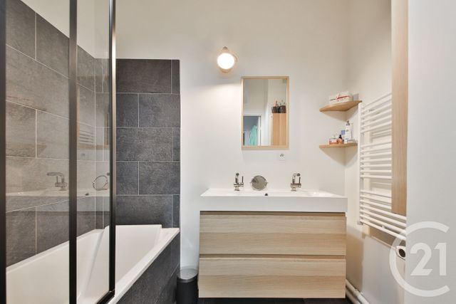 Appartement F3 à vendre - 3 pièces - 71.19 m2 - ASNIERES SUR SEINE - 92 - ILE-DE-FRANCE - Century 21 L'Ami Immobilier Conseil