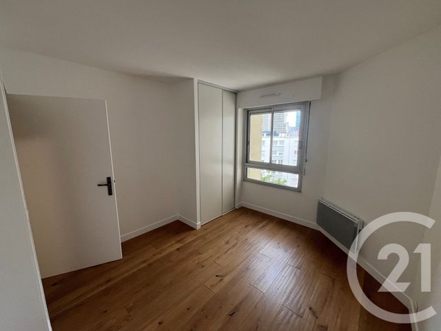 Appartement T3 à louer - 3 pièces - 67.0 m2 - COURBEVOIE - 92 - ILE-DE-FRANCE - Century 21 L'Ami Immobilier Conseil