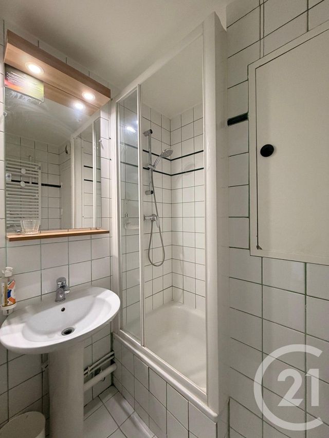 Appartement F1 à vendre - 1 pièce - 17.51 m2 - COURBEVOIE - 92 - ILE-DE-FRANCE - Century 21 L'Ami Immobilier Conseil