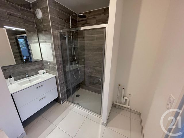 Appartement F2 à louer - 2 pièces - 42.4 m2 - ASNIERES SUR SEINE - 92 - ILE-DE-FRANCE - Century 21 L'Ami Immobilier Conseil
